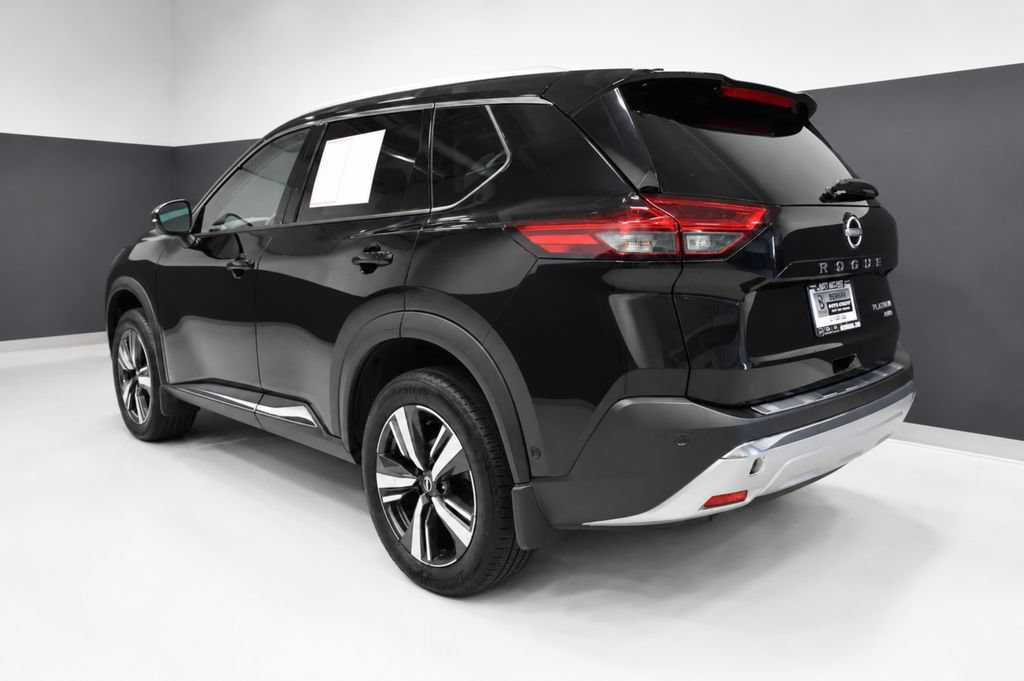 Certified 2023 Nissan Rogue Platinum w/ Platinum Premium Package AWD/4WD image 3