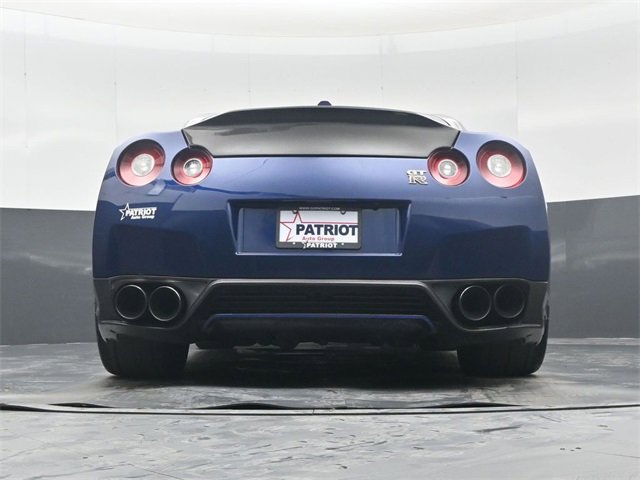 Used 2015 Nissan GT-R Black Edition image 40