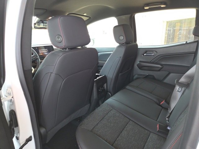 New 2025 Chevrolet Colorado Z71 image 17