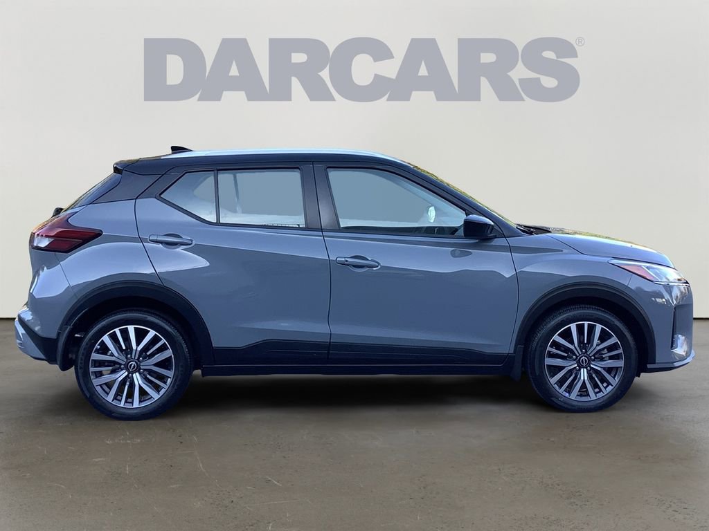Used 2023 Nissan Kicks SV image 8