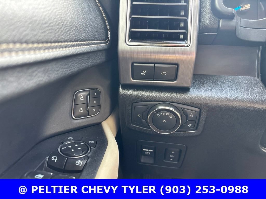Used 2019 Ford Expedition Platinum AWD/4WD image 13