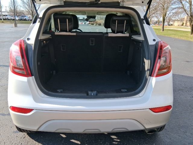 Used 2019 Buick Encore Sport Touring AWD/4WD image 5