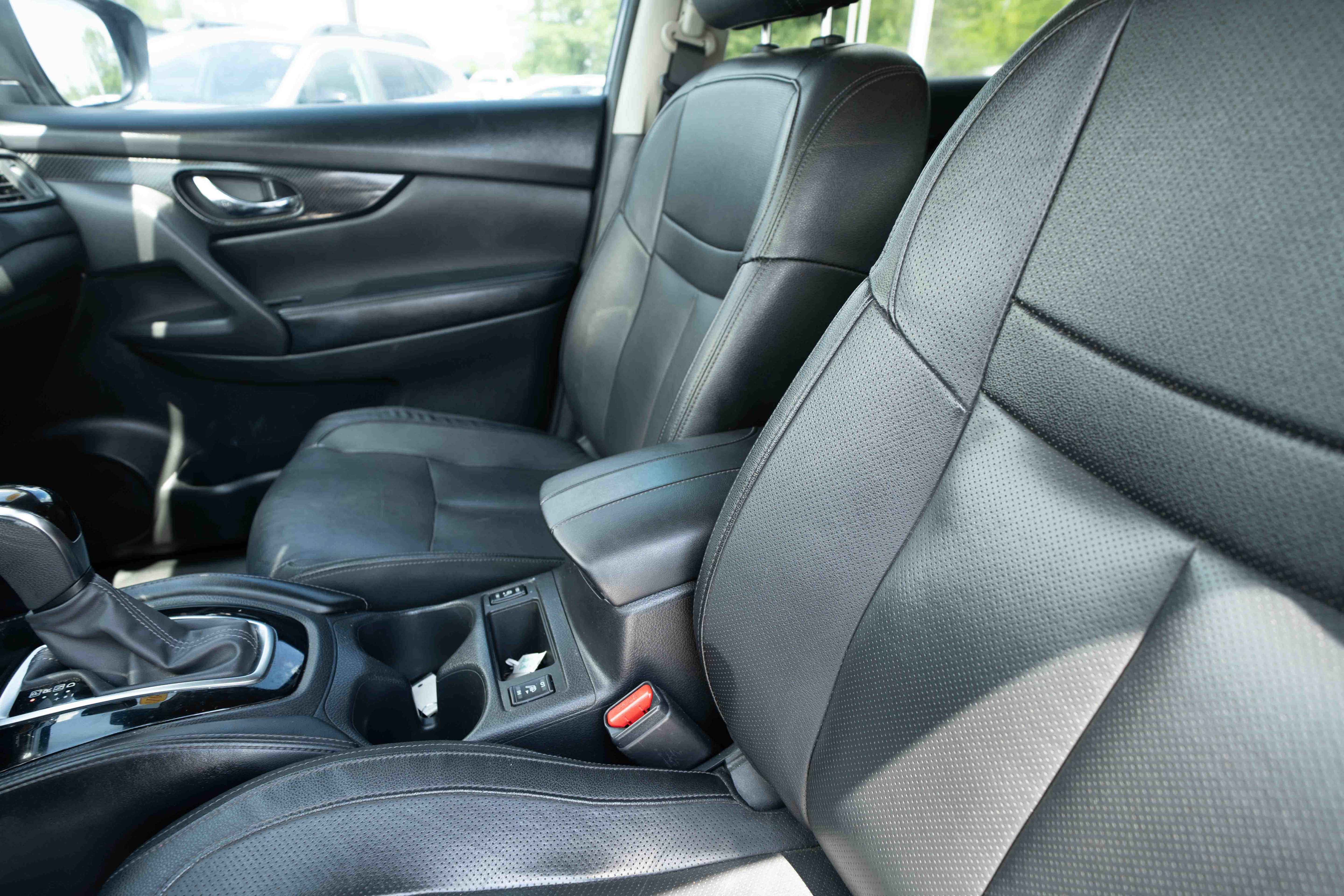 Used 2018 Nissan Rogue SL AWD/4WD image 10