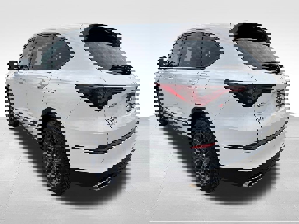 Used 2023 Acura MDX A-Spec image 3