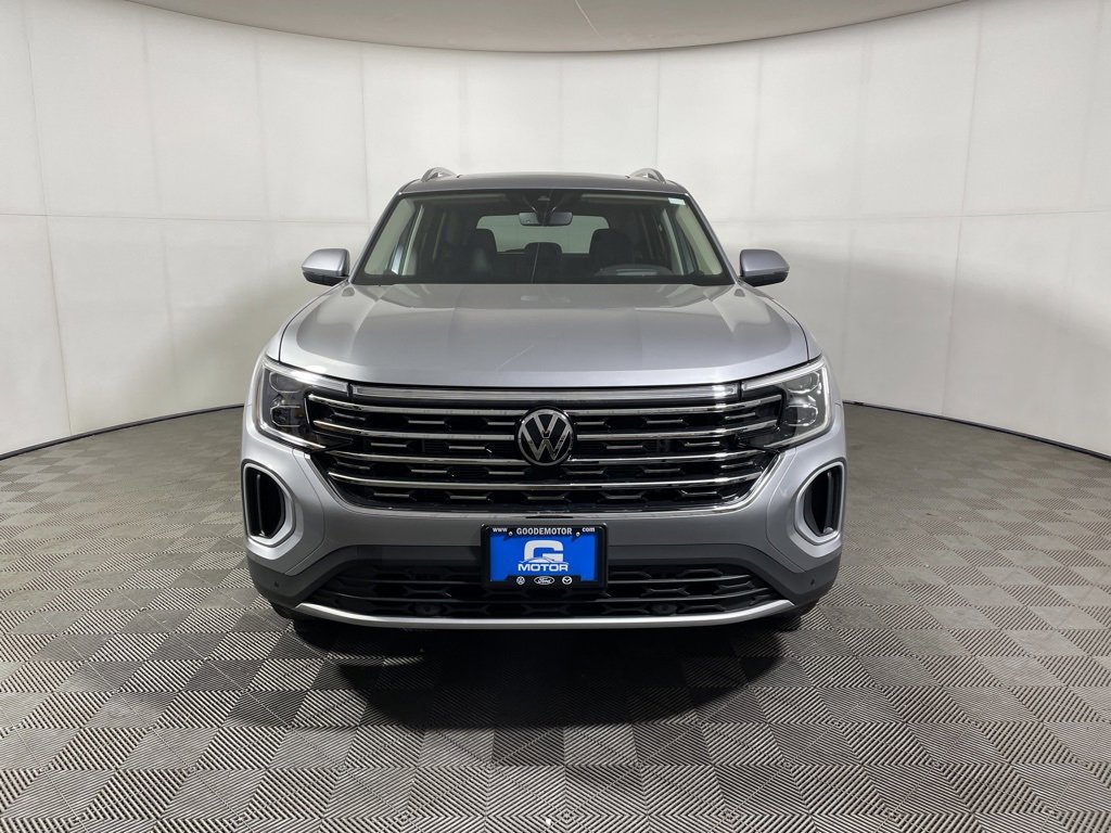 New 2025 Volkswagen Atlas SE image 3