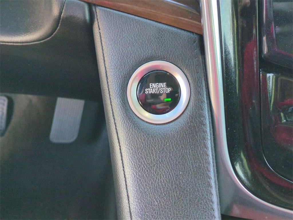 Used 2020 Cadillac Escalade ESV Premium Luxury image 16