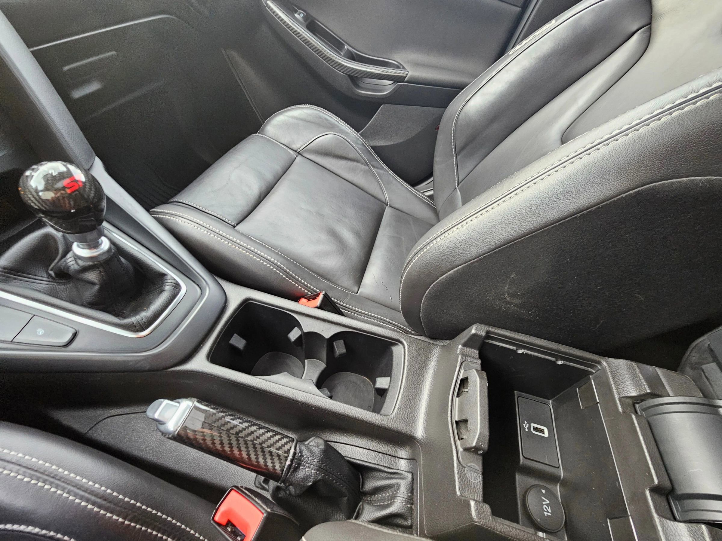 Used 2017 Ford Focus ST image 35