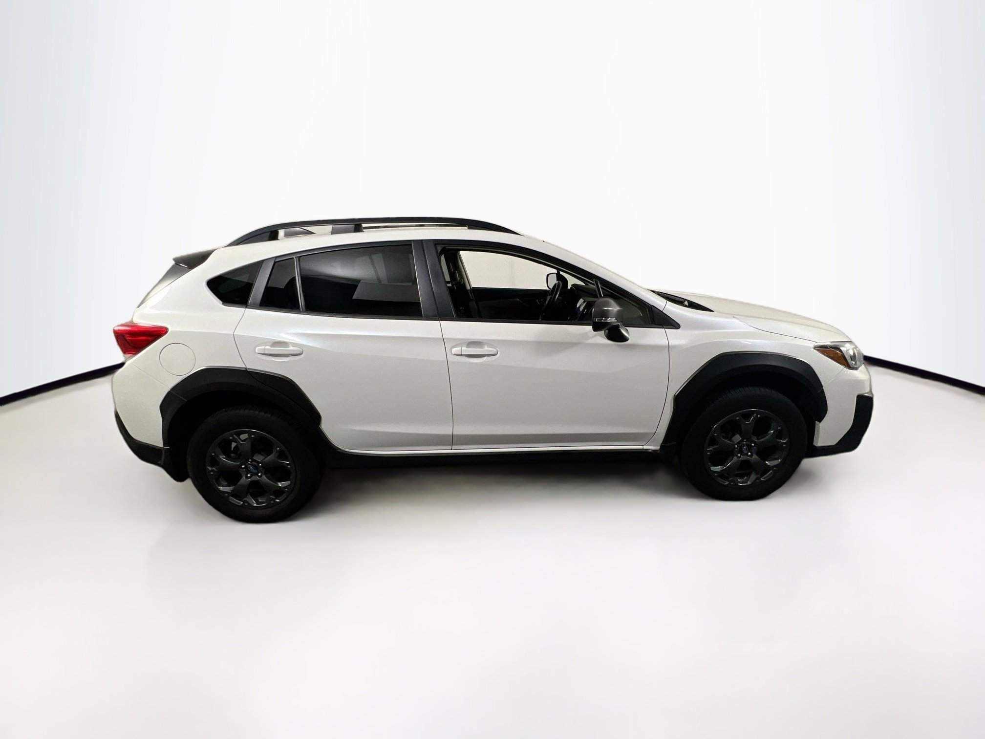 Used 2022 Subaru Crosstrek 2.5i Sport w/ Moonroof Package image 4