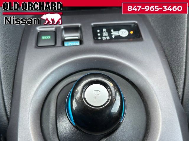 Used 2025 Nissan Leaf S image 16