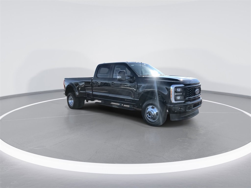 New 2026 Ford F350 XL image 2
