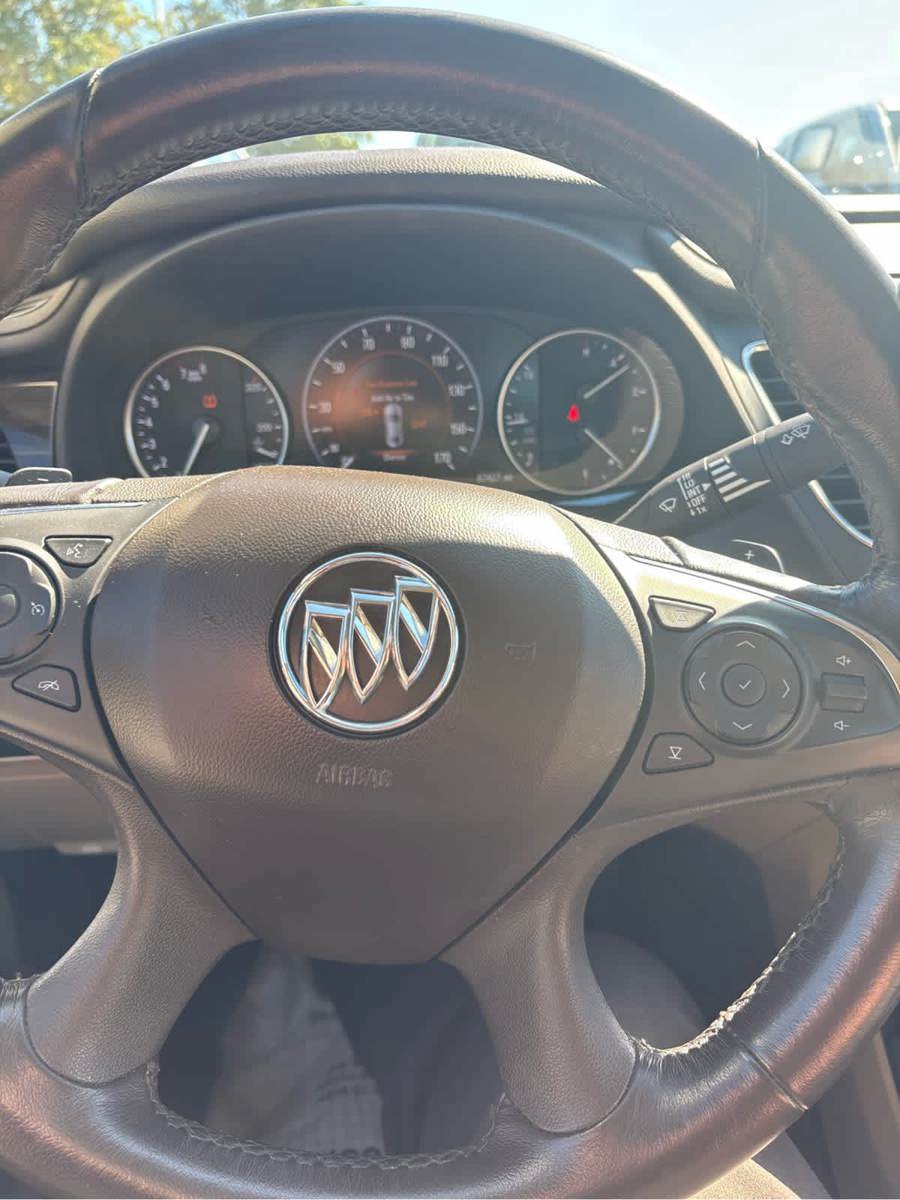 Used 2017 Buick LaCrosse Preferred FWD image 10