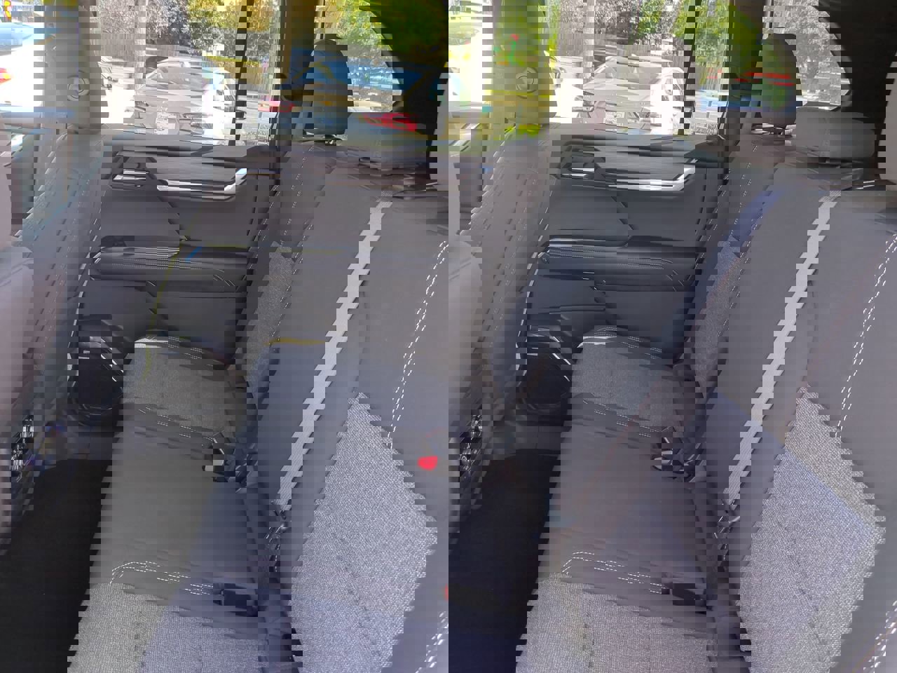 Used 2025 GMC Acadia Elevation image 14