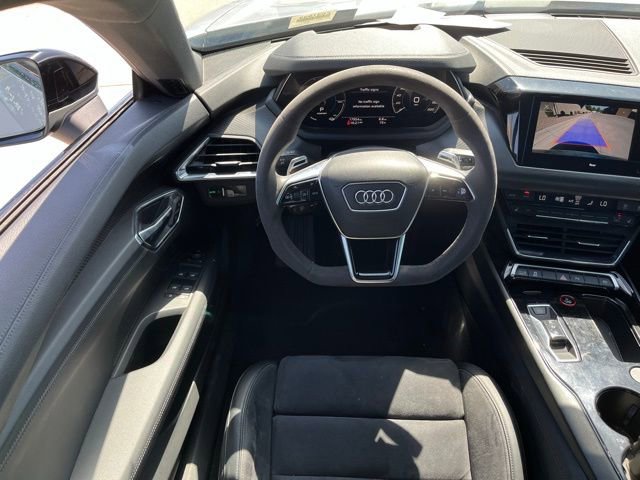 Used 2022 Audi e-tron GT Premium Plus w/ Performance Package AWD/4WD image 11