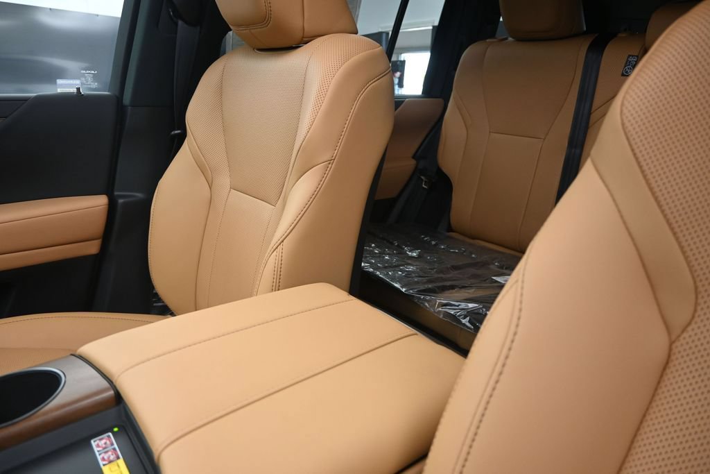 New 2026 Lexus LX 700h Luxury w/ Appearance Package AWD/4WD image 14