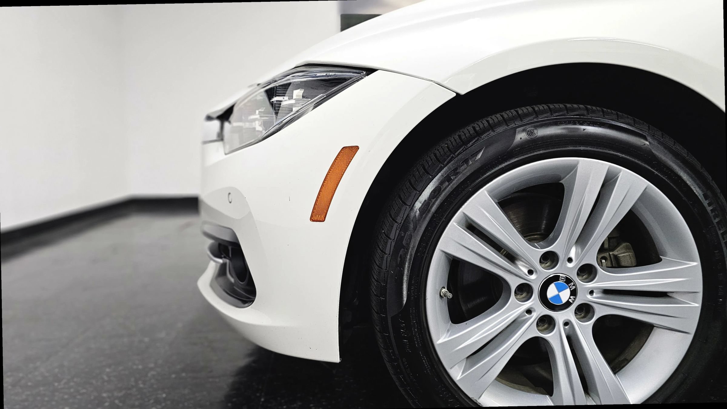 Used 2018 BMW 328d Sedan RWD image 31
