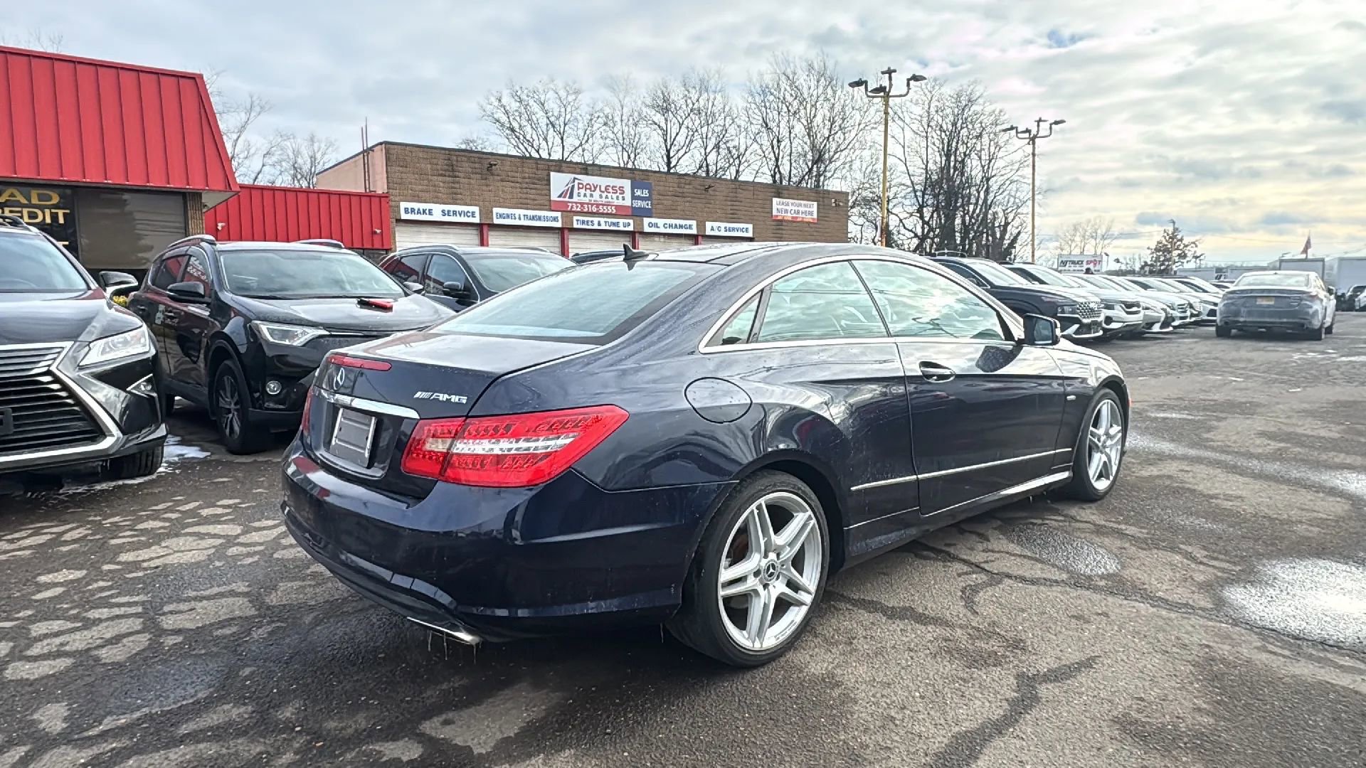 Used 2012 Mercedes-Benz E 550 Coupe w/ Driver Assistance Pkg image 5
