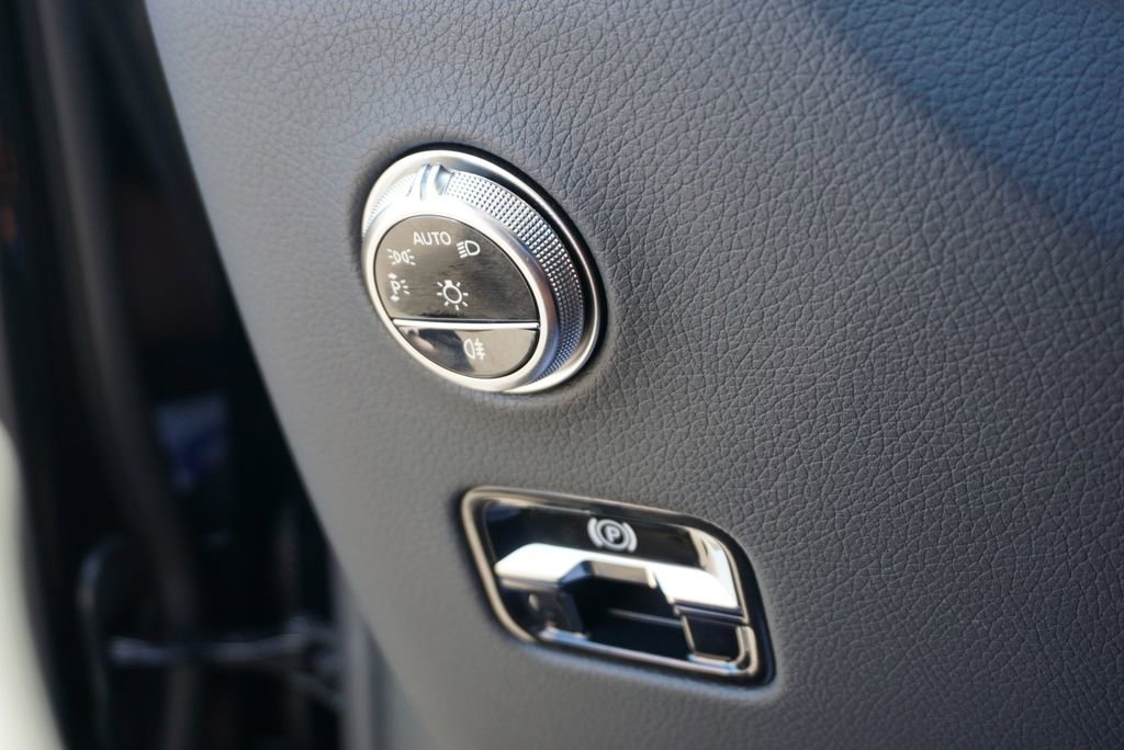 New 2026 Mercedes-Benz GLC 300 4MATIC image 33