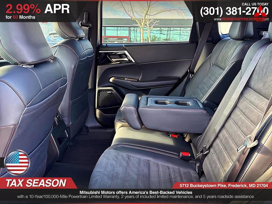 Used 2026 Mitsubishi Outlander Trail Edition image 9