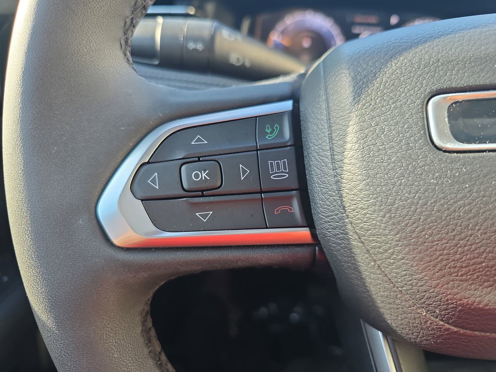Used 2023 Jeep Compass High Altitude w/ Driver Assist Group I AWD/4WD image 19