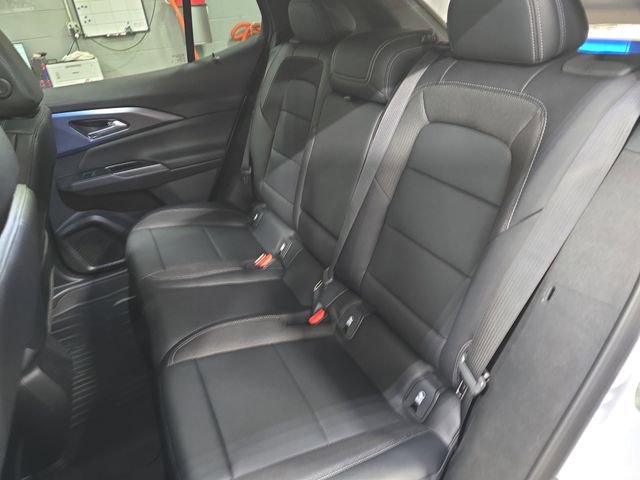 New 2026 Chevrolet Equinox EV LT image 15