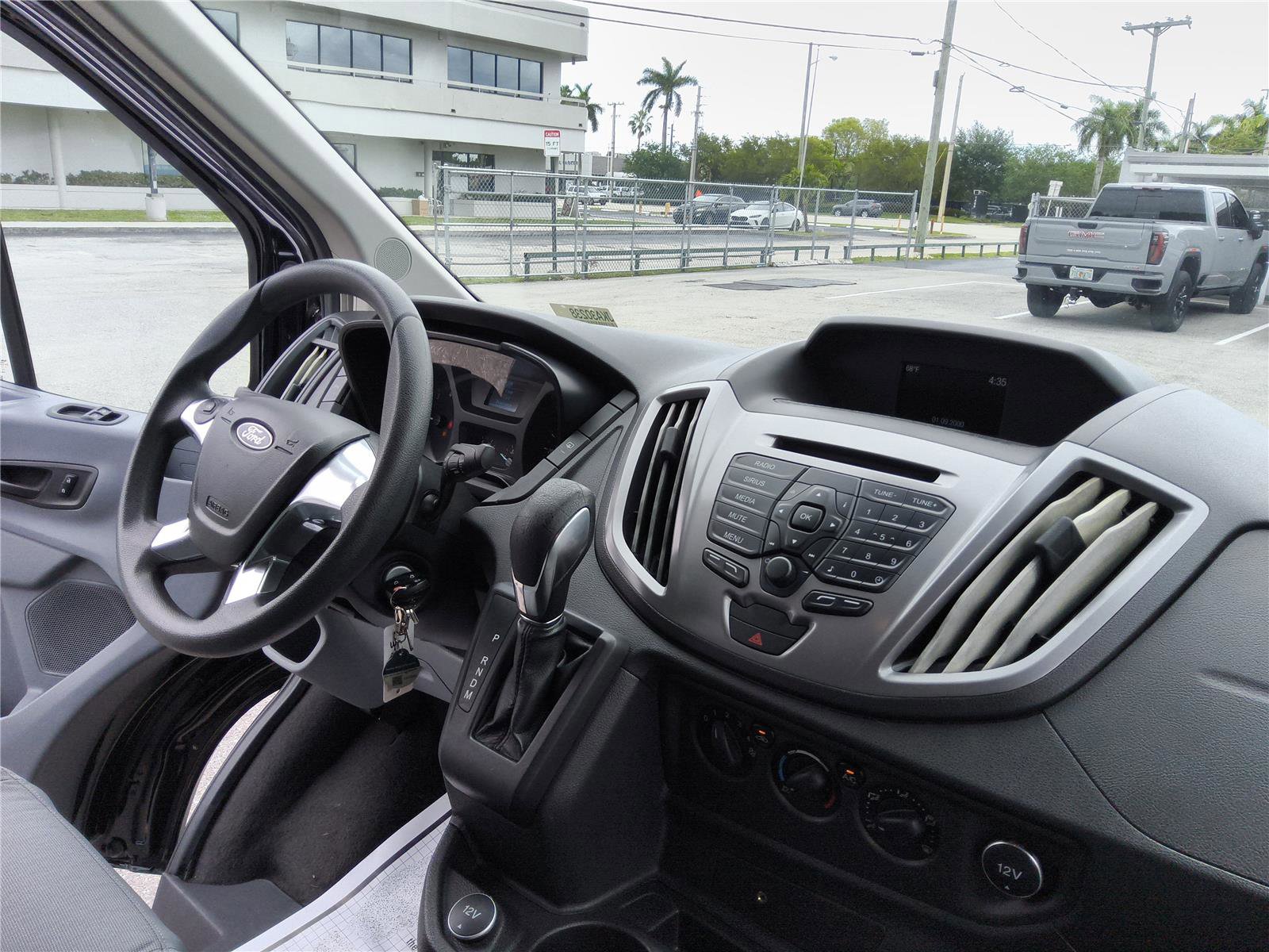 Used 2018 Ford Transit 350 XLT RWD image 22