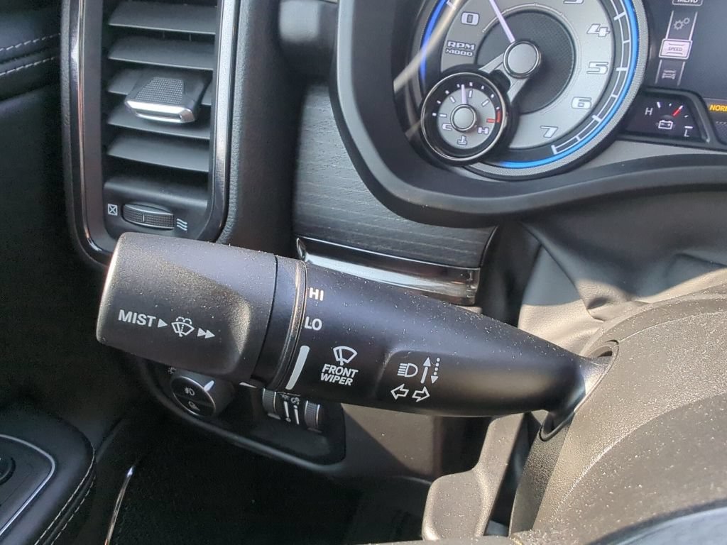 Used 2022 RAM 1500 Limited w/ Body Color Bumper Group AWD/4WD image 37