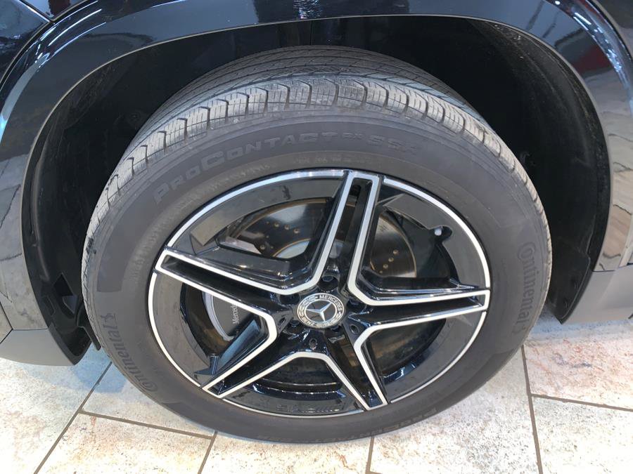 Used 2025 Mercedes-Benz GLA 250 4MATIC image 13