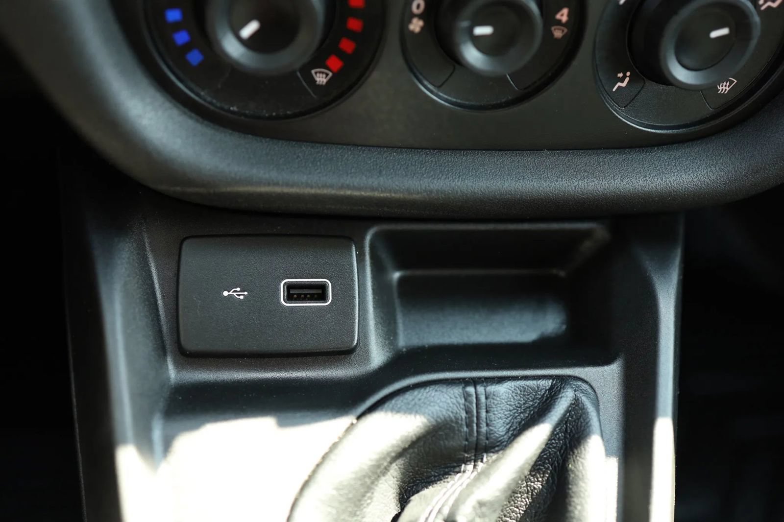 Used 2022 RAM ProMaster City Tradesman FWD image 19