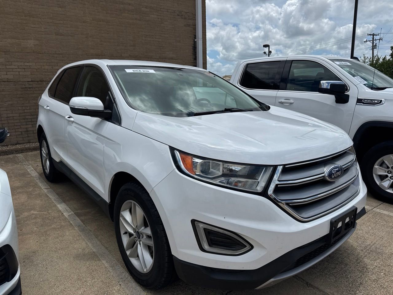 Used 2018 Ford Edge SEL FWD image 3