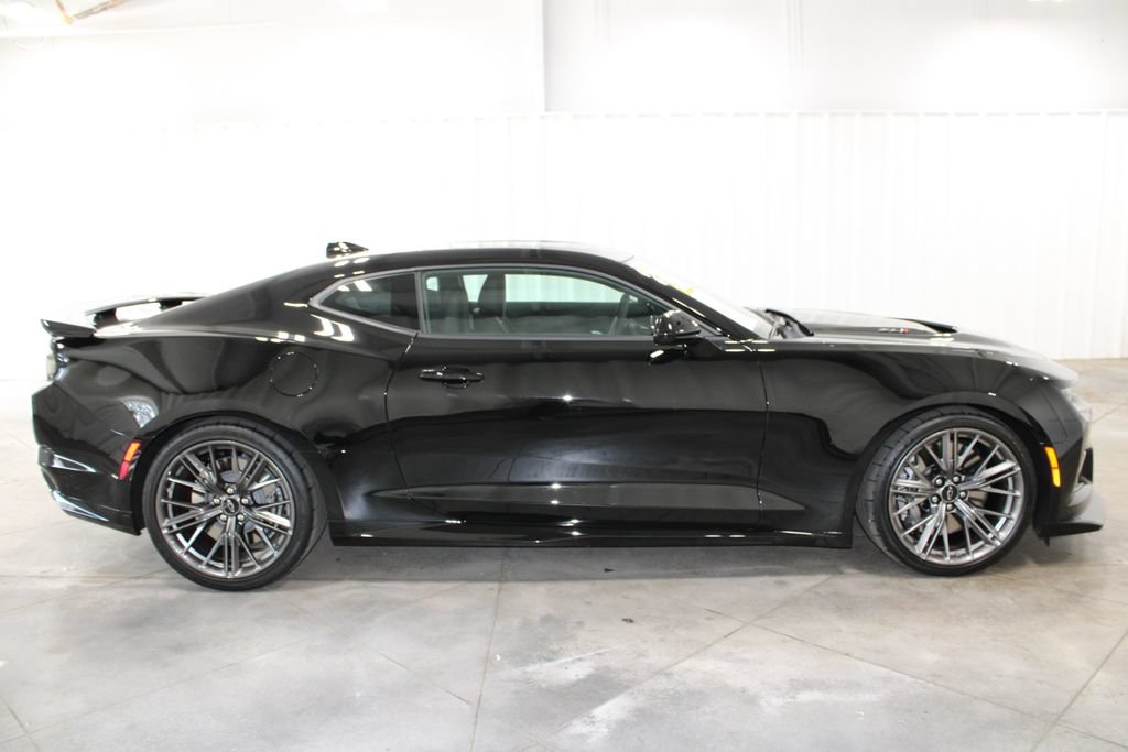Used 2023 Chevrolet Camaro ZL1 RWD image 11