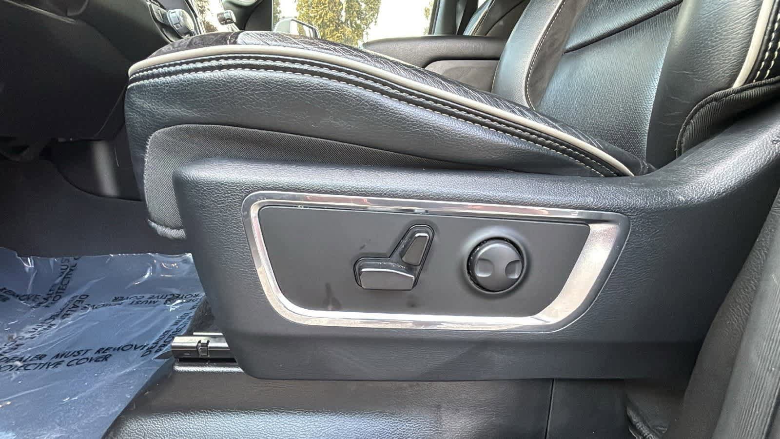 Used 2025 RAM 1500 Laramie image 23