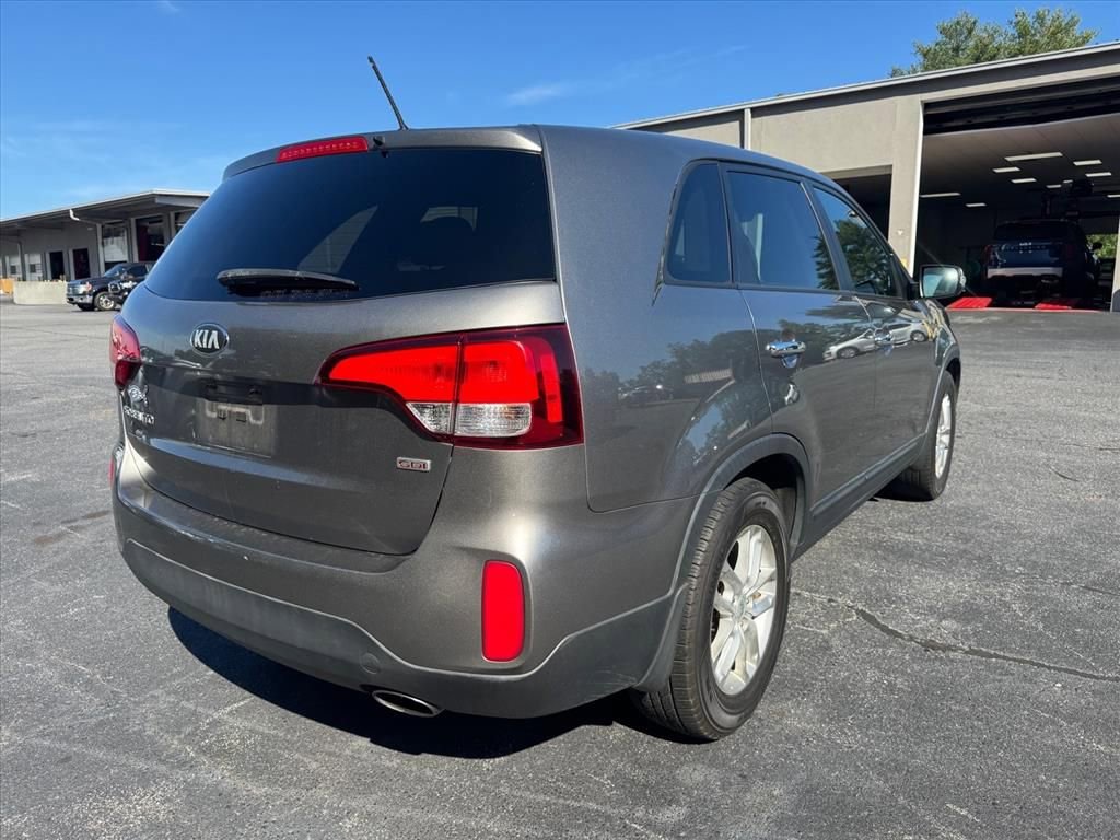 Used 2014 Kia Sorento LX FWD image 5