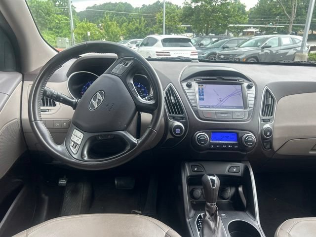 Used 2015 Hyundai Tucson Limited w/ Option Group 03 FWD image 8