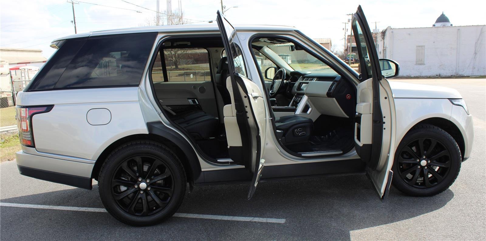 Used 2014 Land Rover Range Rover HSE AWD/4WD image 10