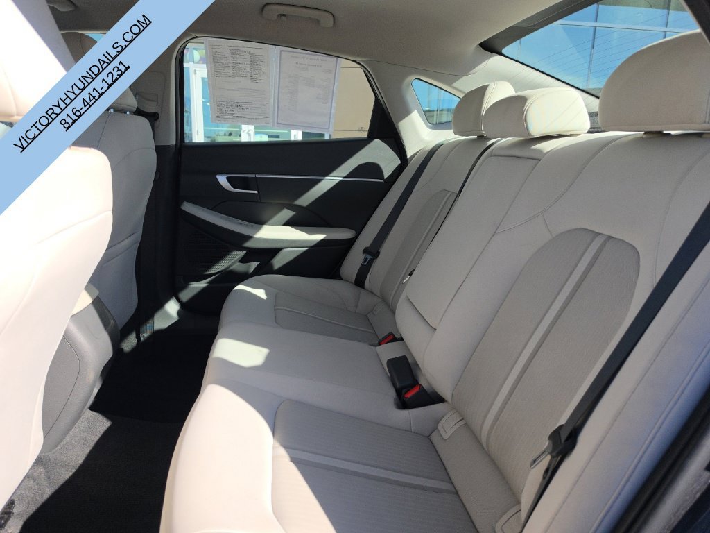 Used 2025 Hyundai Sonata SEL FWD image 29