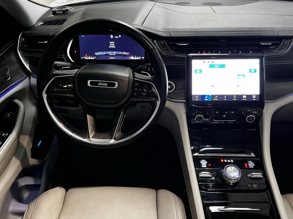 Certified 2022 Jeep Grand Cherokee L Overland w/ Luxury Tech Group IV image 13