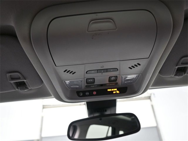 Used 2023 GMC Terrain SLT w/ Elevation Edition image 12