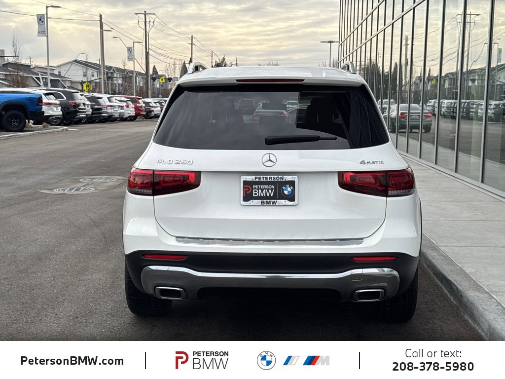 Used 2022 Mercedes-Benz GLB 250 4MATIC image 5