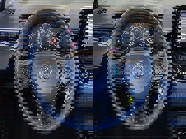 Used 2022 Toyota Corolla LE image 23