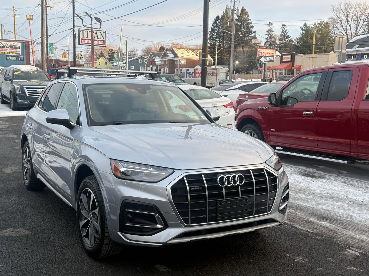 Used 2021 Audi Q5 2.0T Premium w/ Convenience Package image 4