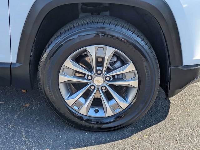 Used 2025 Chevrolet Equinox LT FWD image 10