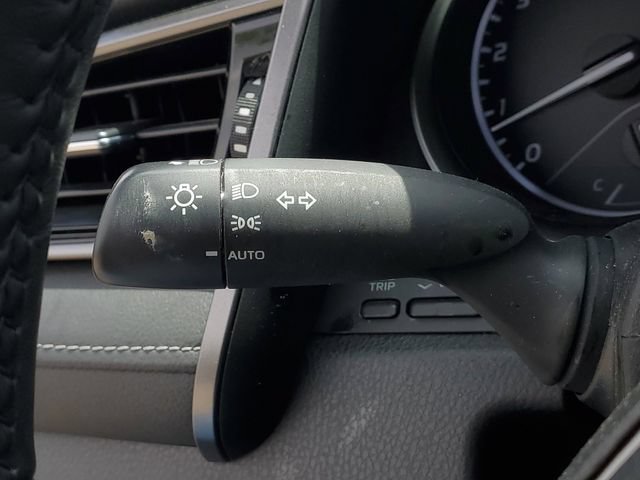 Used 2024 Toyota Camry SE FWD image 17