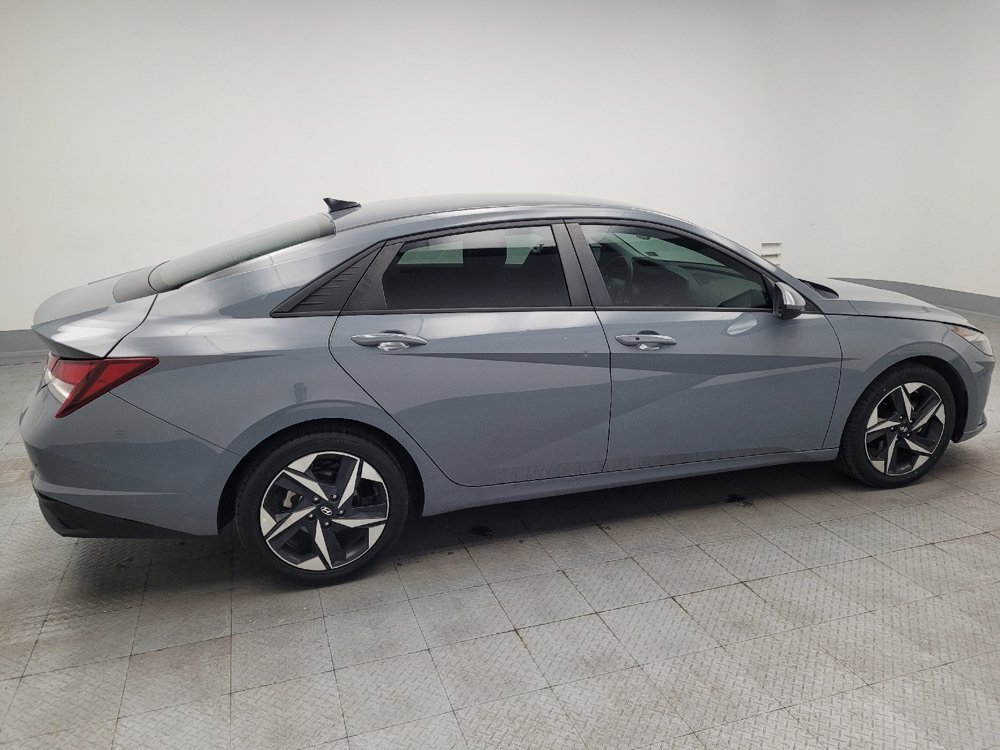 Used 2023 Hyundai Elantra SEL w/ Convenience Package FWD image 10