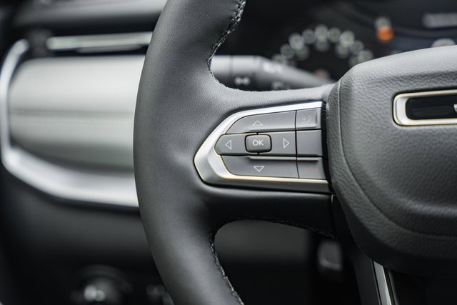 New 2026 Jeep Compass Limited image 32