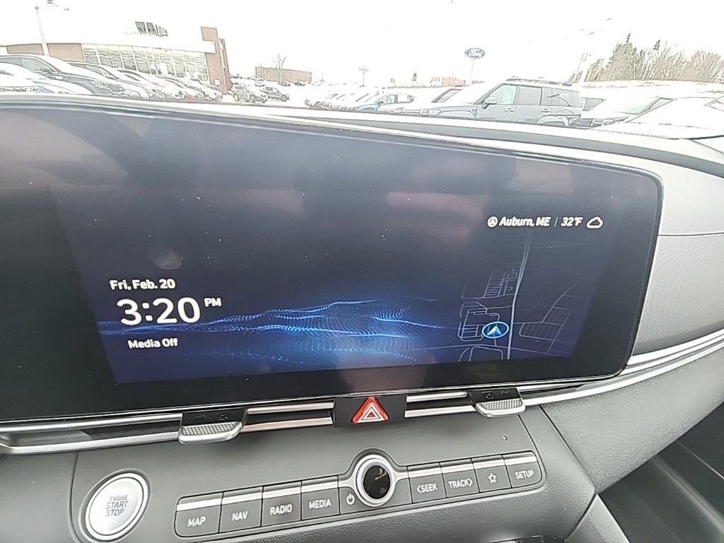 Certified 2023 Hyundai Elantra SEL w/ Convenience Package image 17