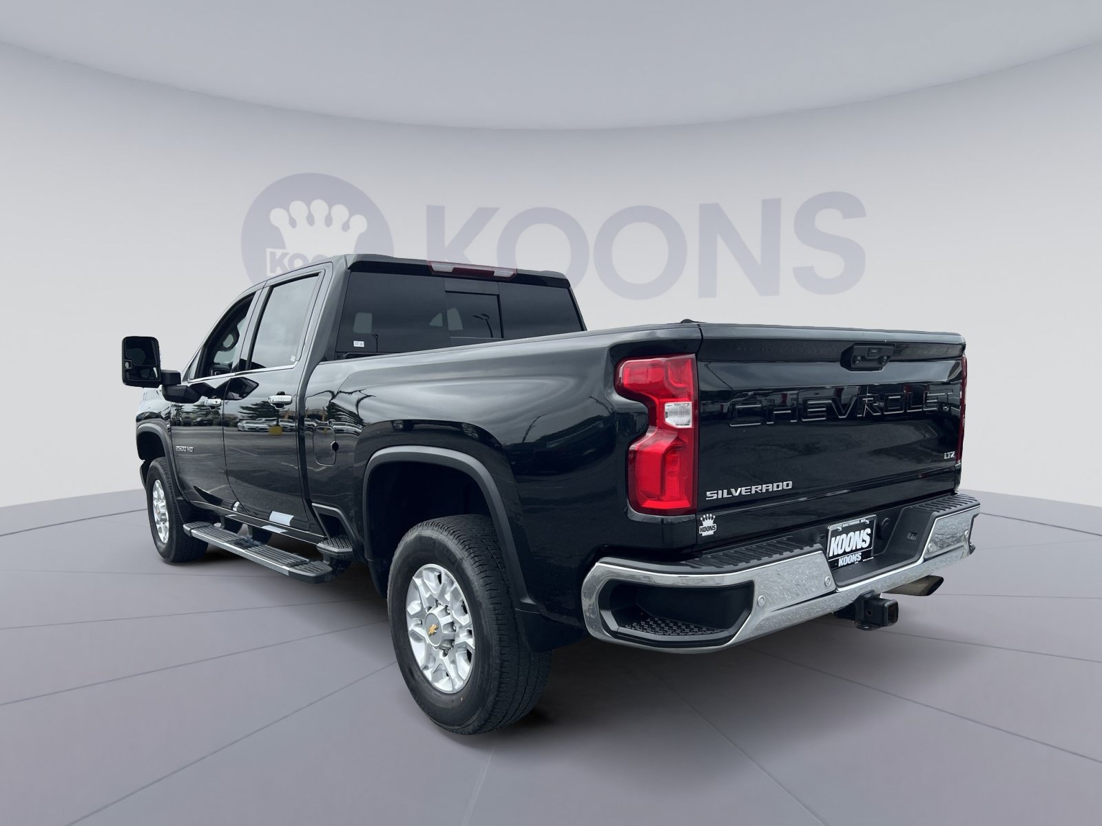 Used 2022 Chevrolet Silverado 2500 LTZ w/ LTZ Plus Package AWD/4WD image 4