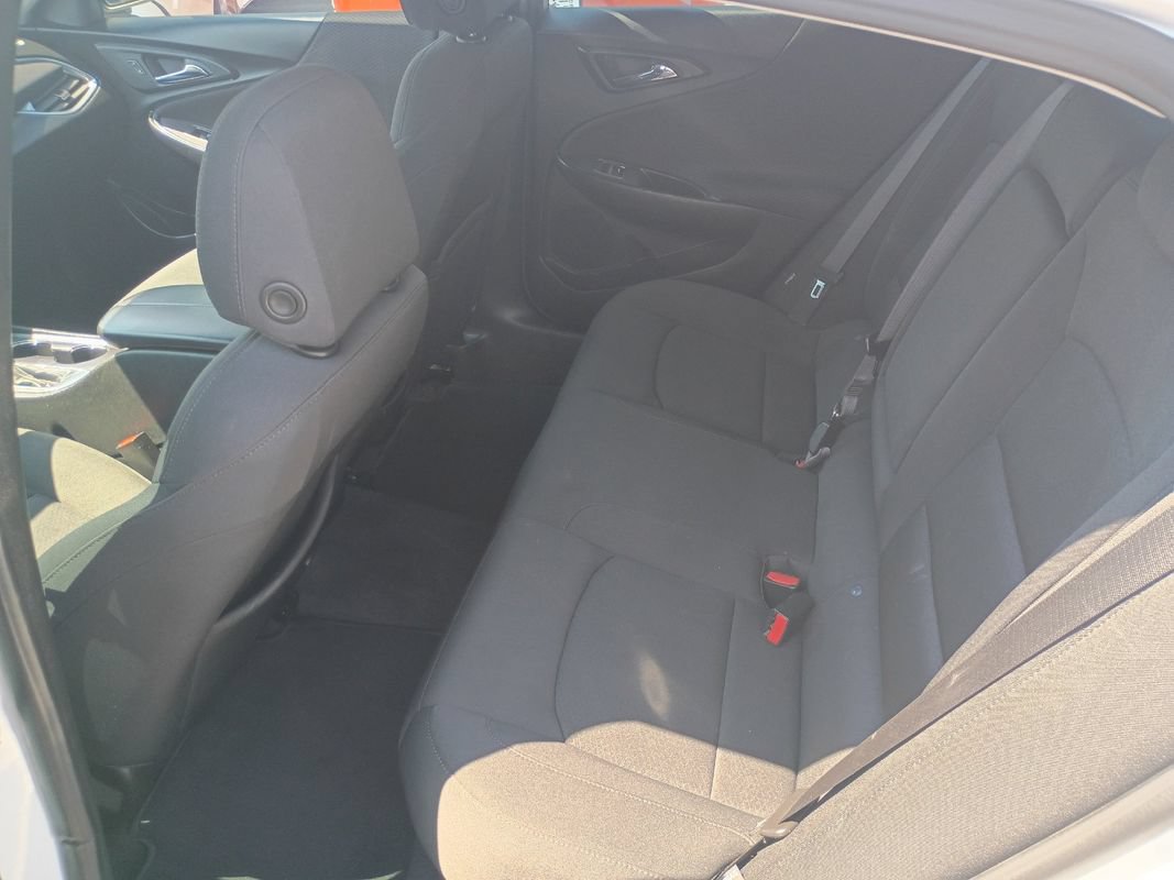 Used 2021 Chevrolet Malibu LT FWD image 13
