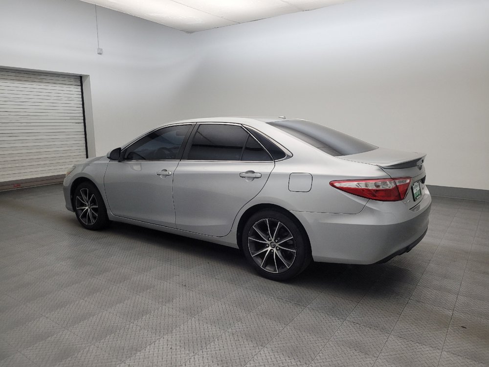 Used 2017 Toyota Camry XSE w/ Moonroof Package FWD image 3