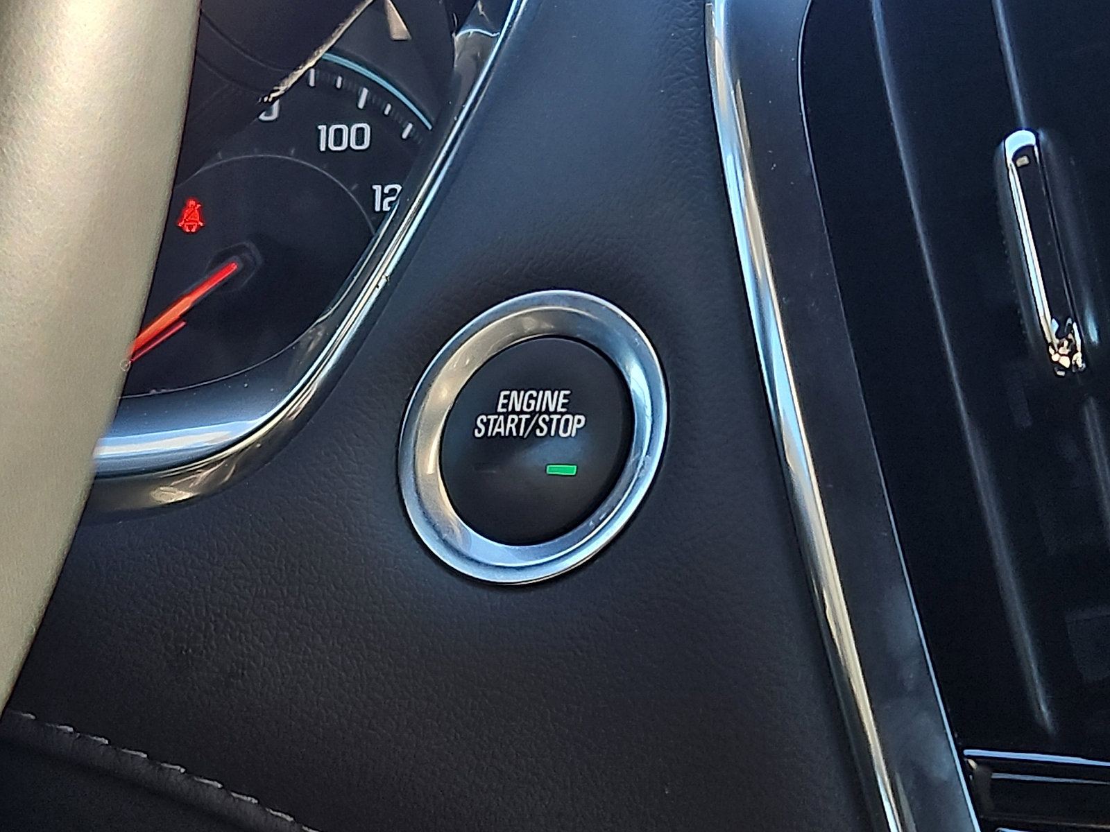 Certified 2023 Chevrolet Traverse LT image 22