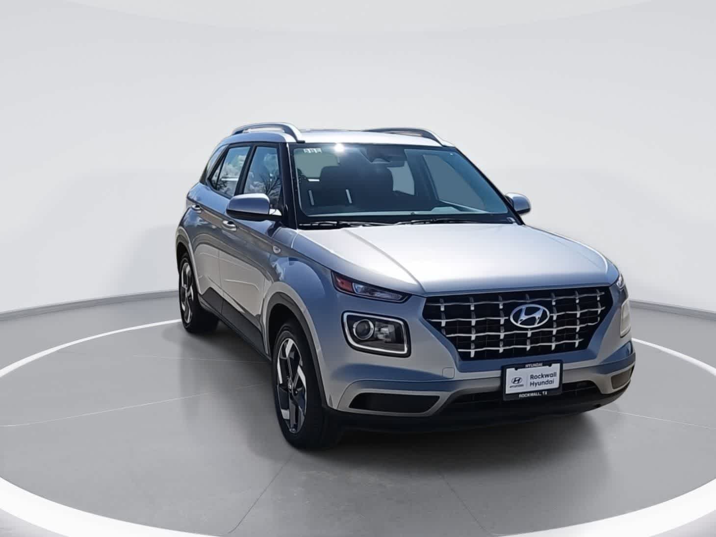 New 2026 Hyundai Venue SEL FWD image 2